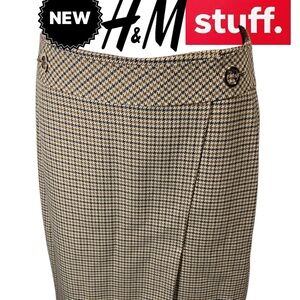 H&M Women's Beige Houndstooth Pencil Skirt